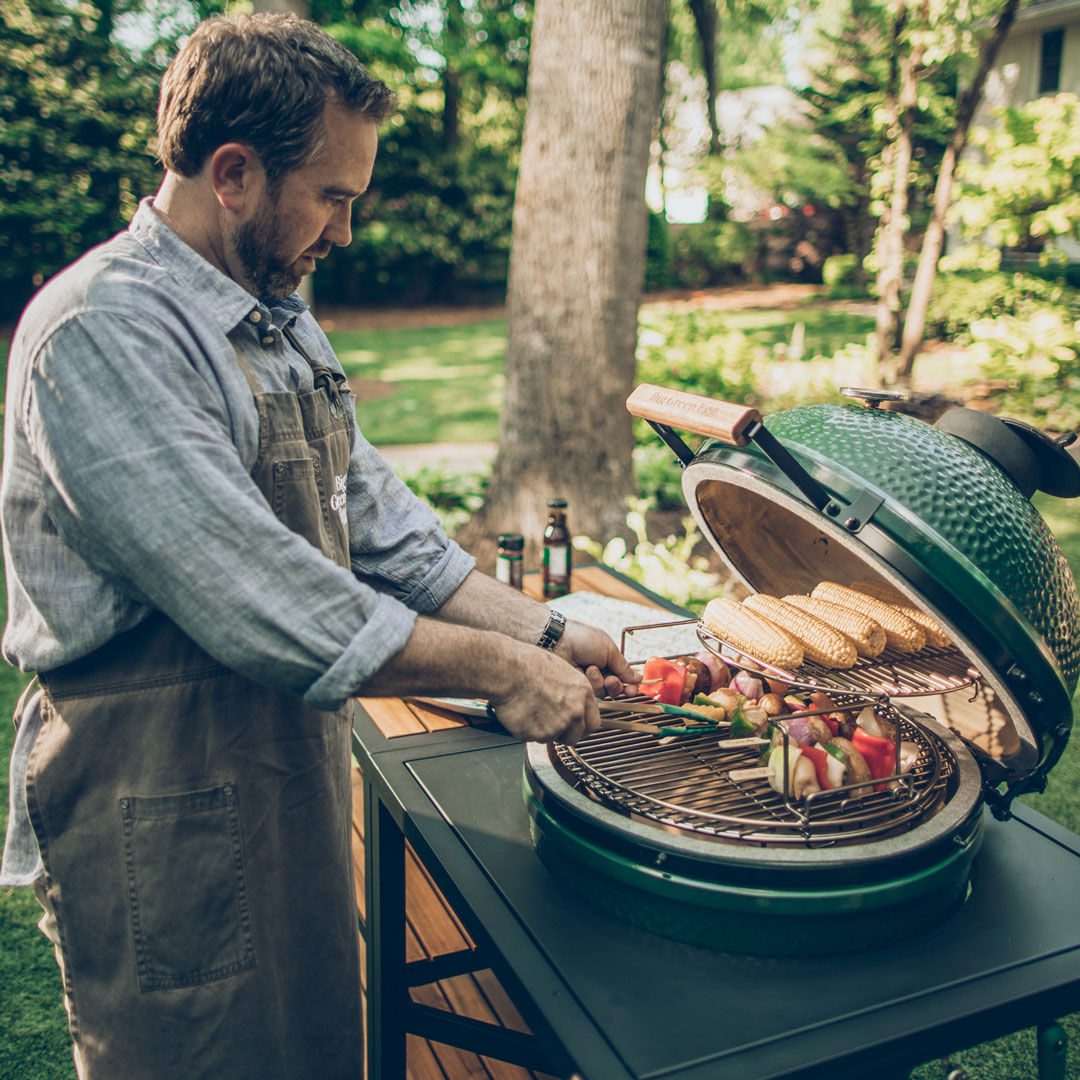 Smoking on the Big Green Egg